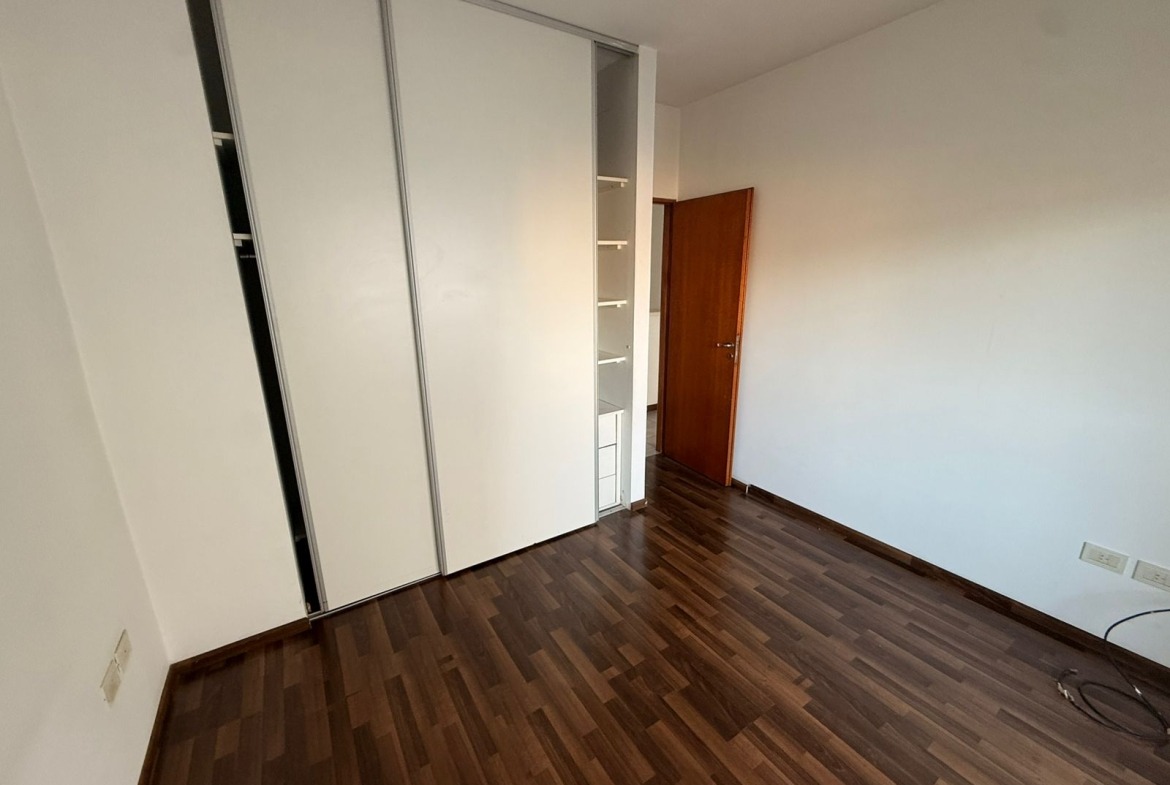 Avenida 44 e/ 8 y 9