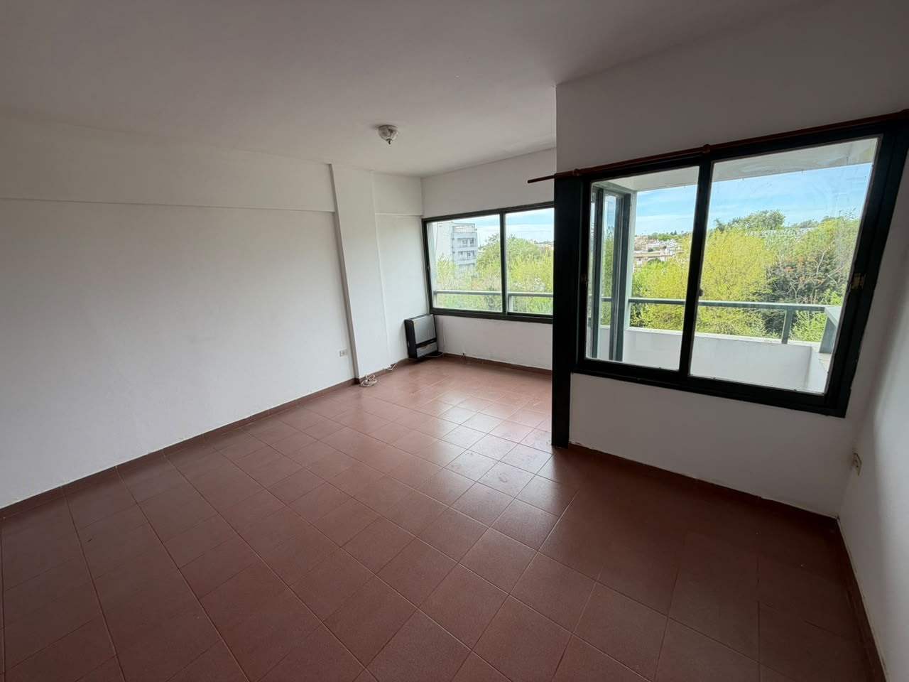 6610 Calle 66 e/ 11 y 12