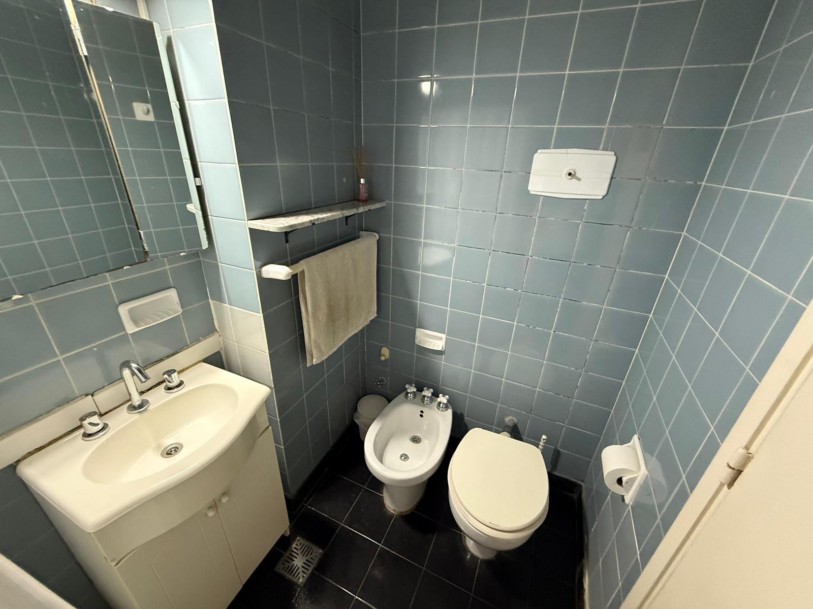 7564476_70465198606921009367588203005157021049274878324930006261770429813837712232947