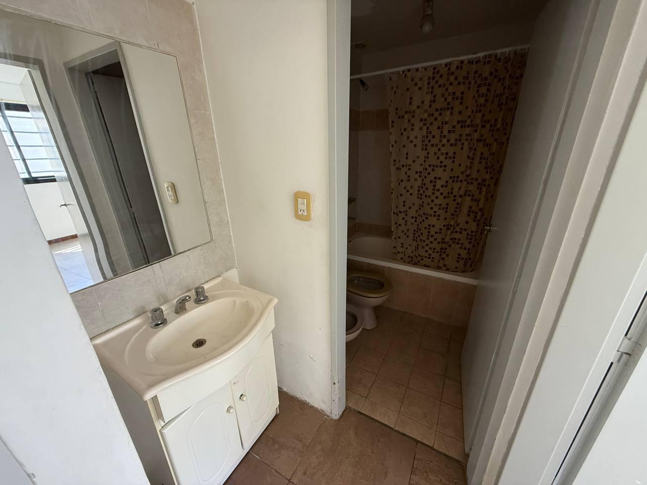 6679208_110312032620092456125094688764746416486240869979368170515497139785832639543878