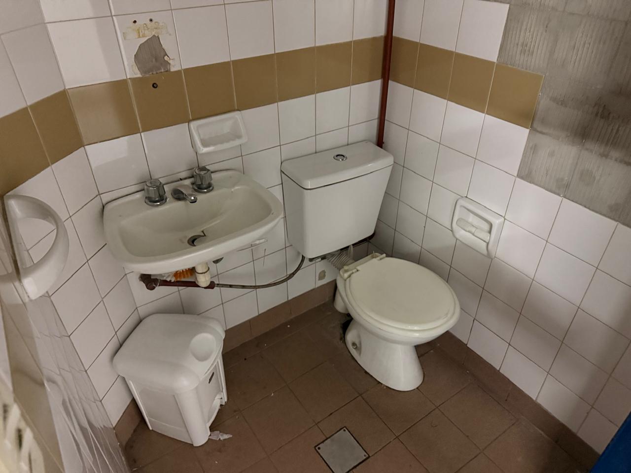 50 e/ 9 y 10