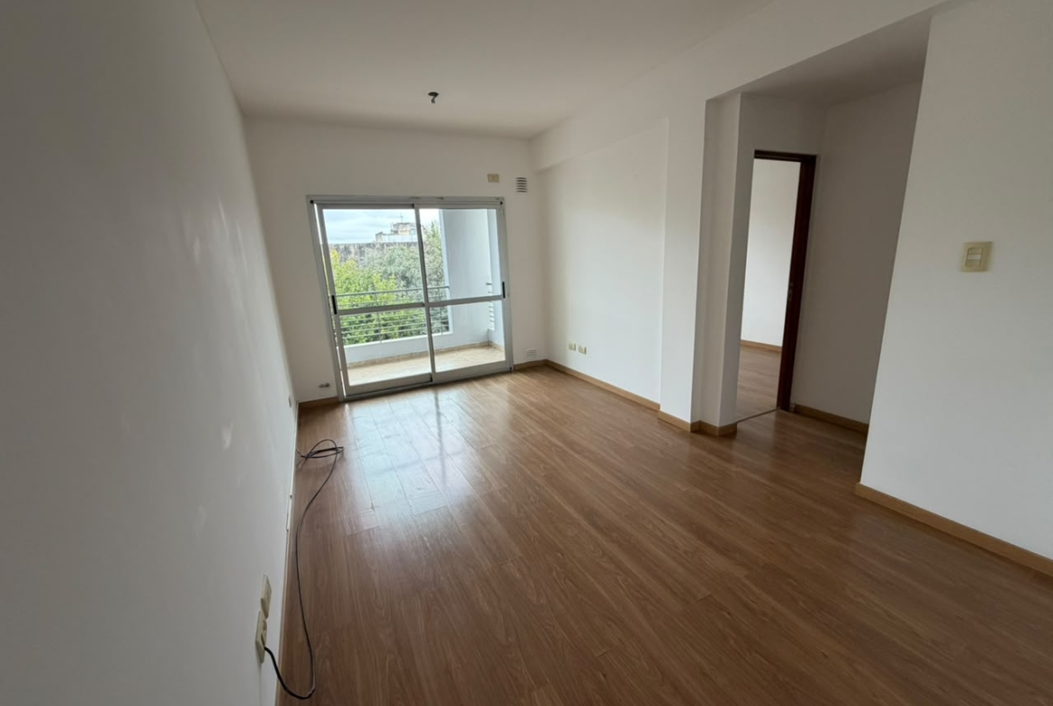 50 e/ 28 y 29 Primer Piso