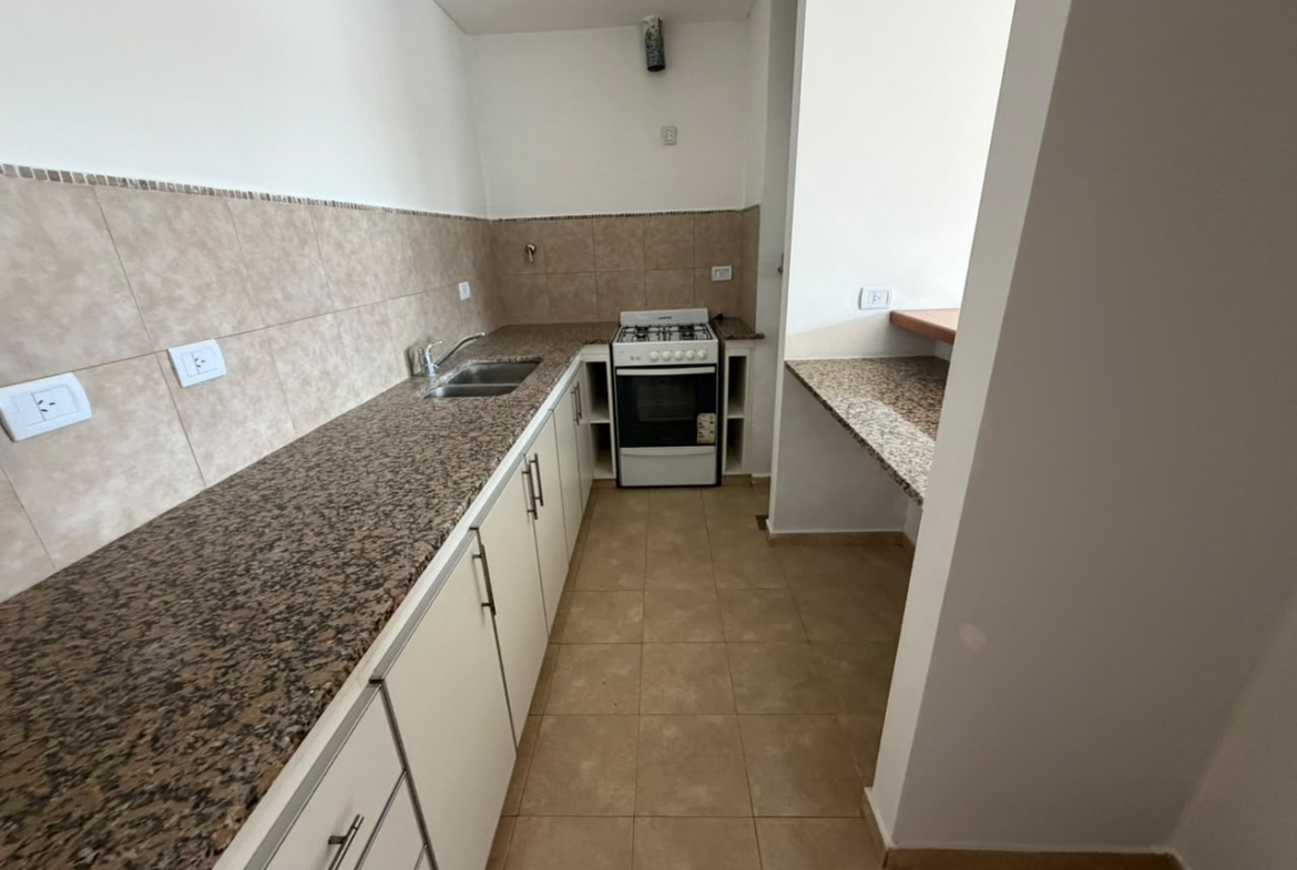 50 e/ 28 y 29 Piso 3