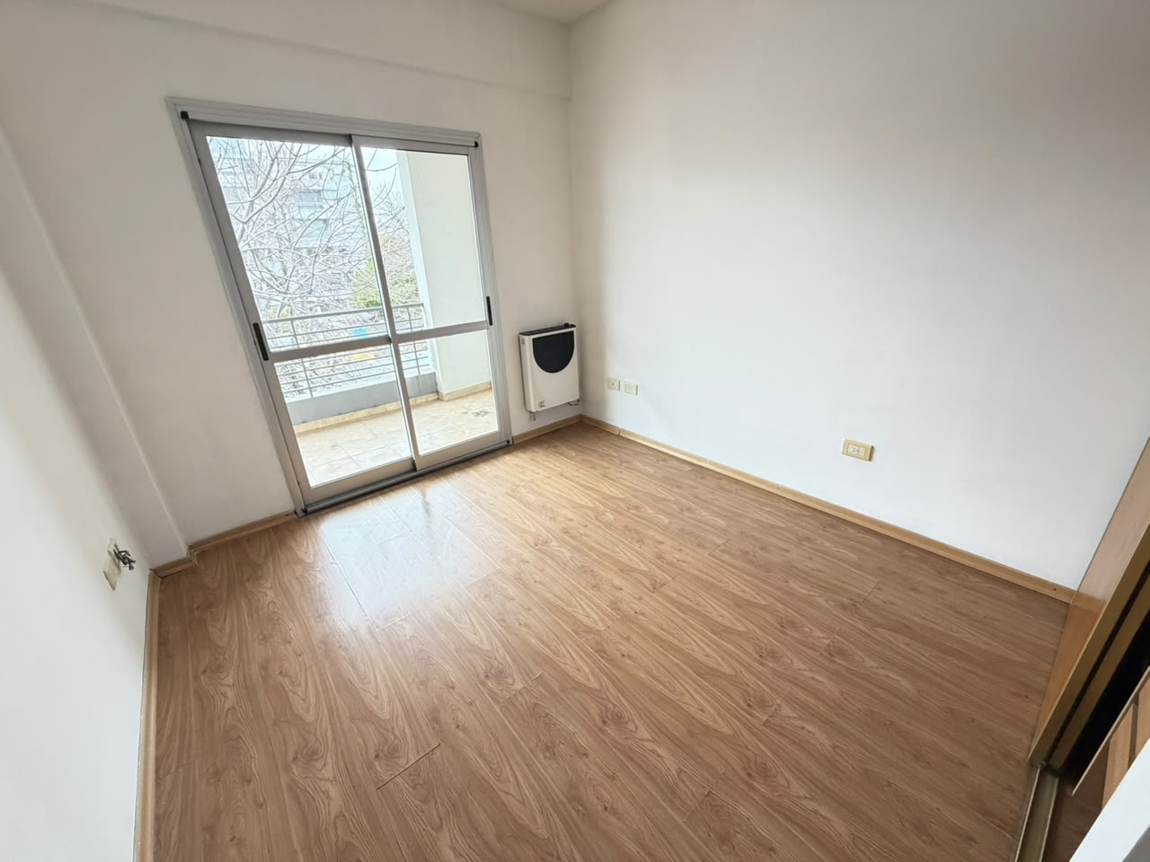 50 e/ 28 y 29 Piso 3