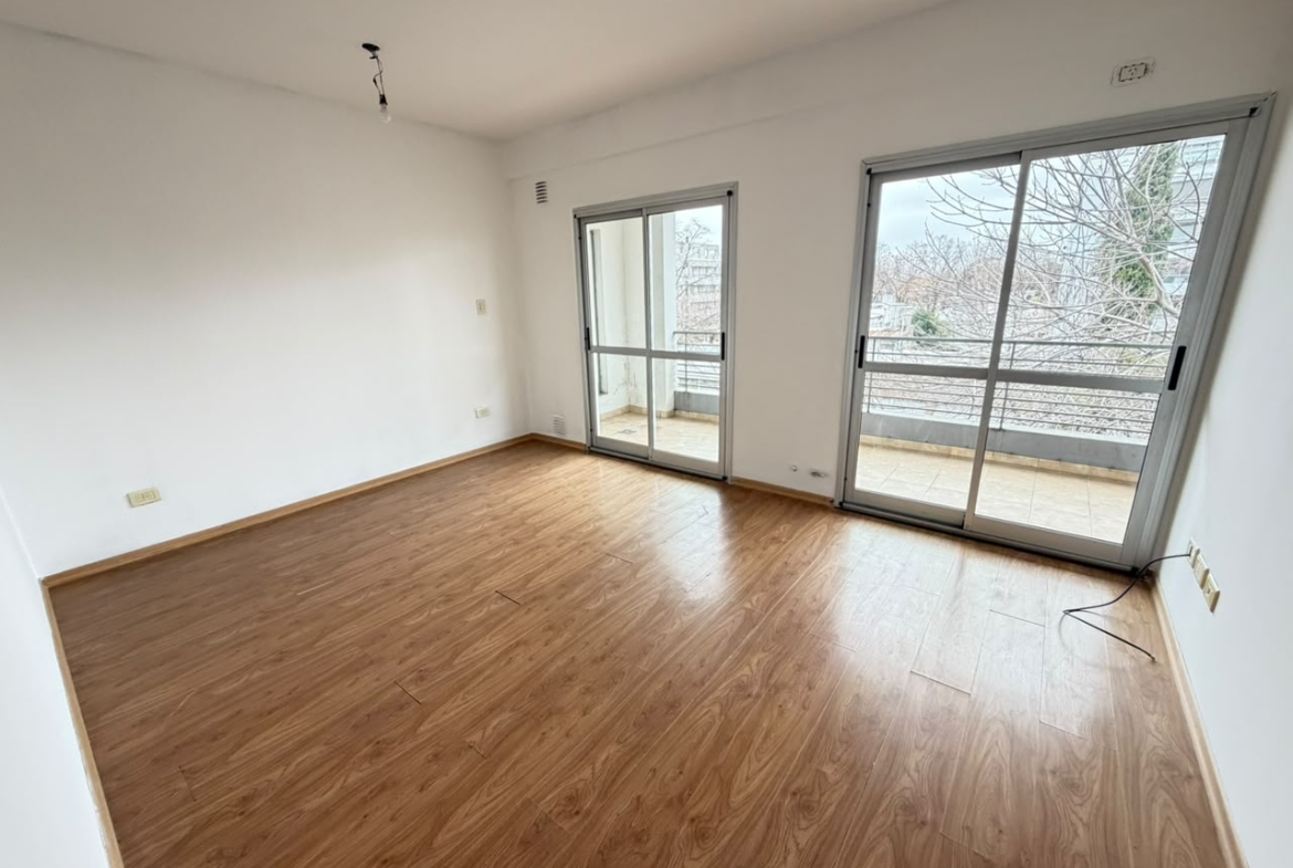50 e/ 28 y 29 Piso 3
