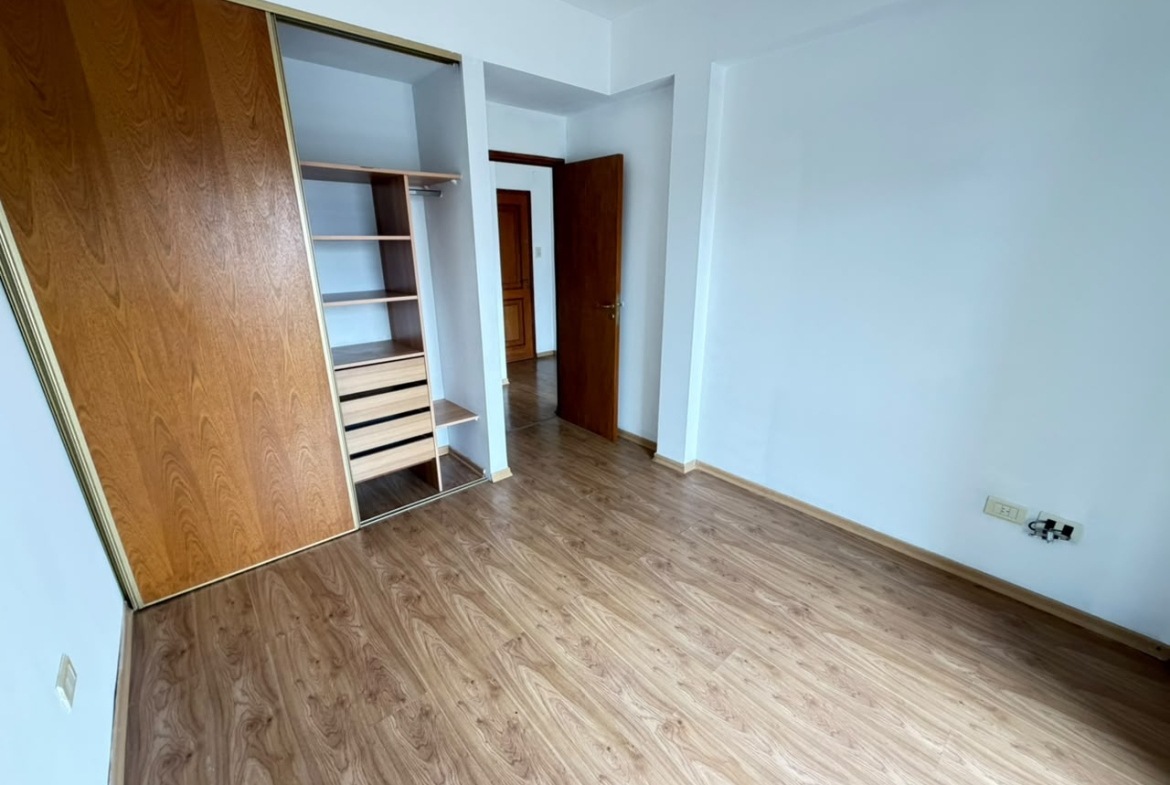 50 e/ 28 y 29 Piso 3