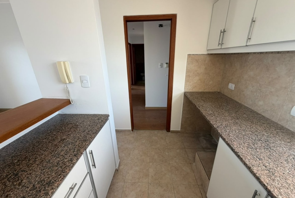 58 e/ 13 y 14 Piso 9