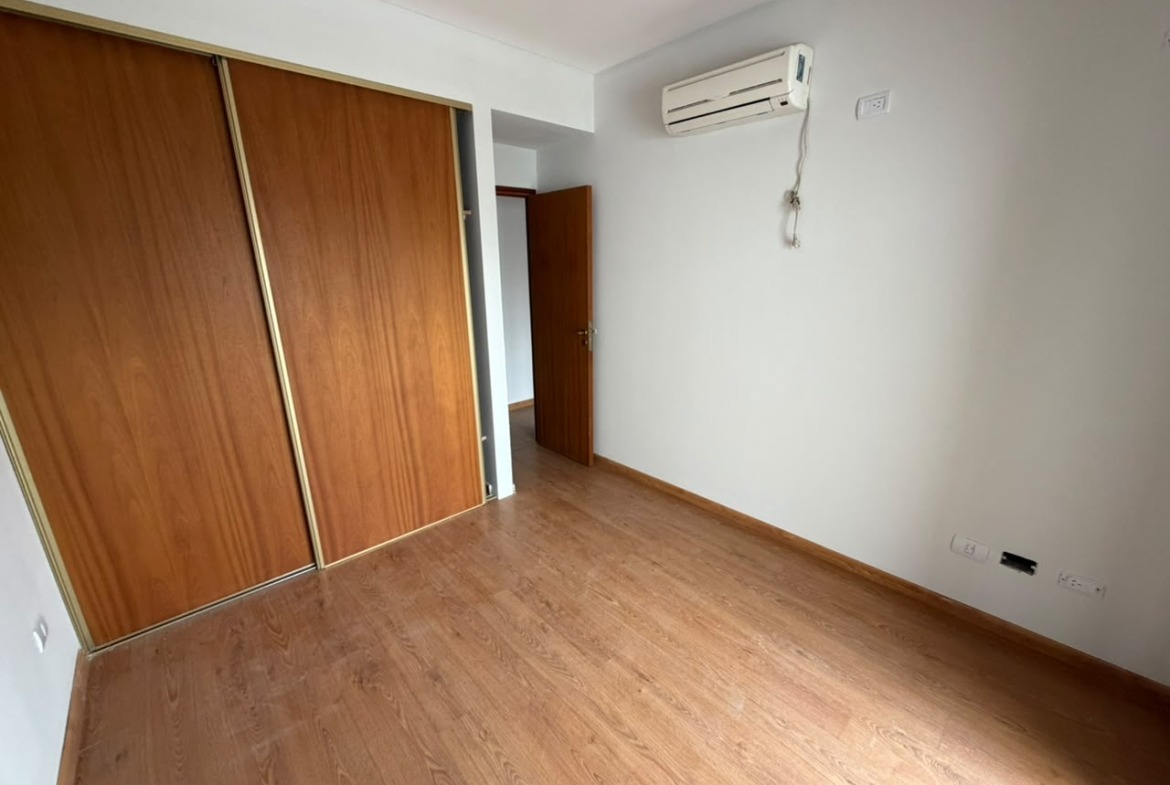 58 e/ 13 y 14 Piso 2