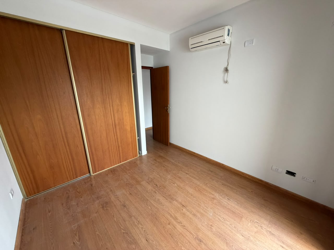 58semi12 58 e/ 13 y 14 Piso 2