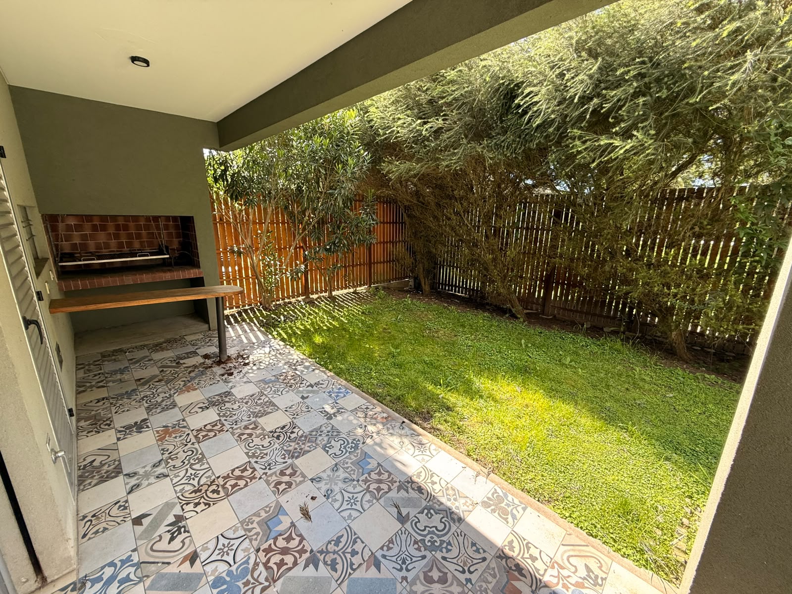2312 23 Esquina 497