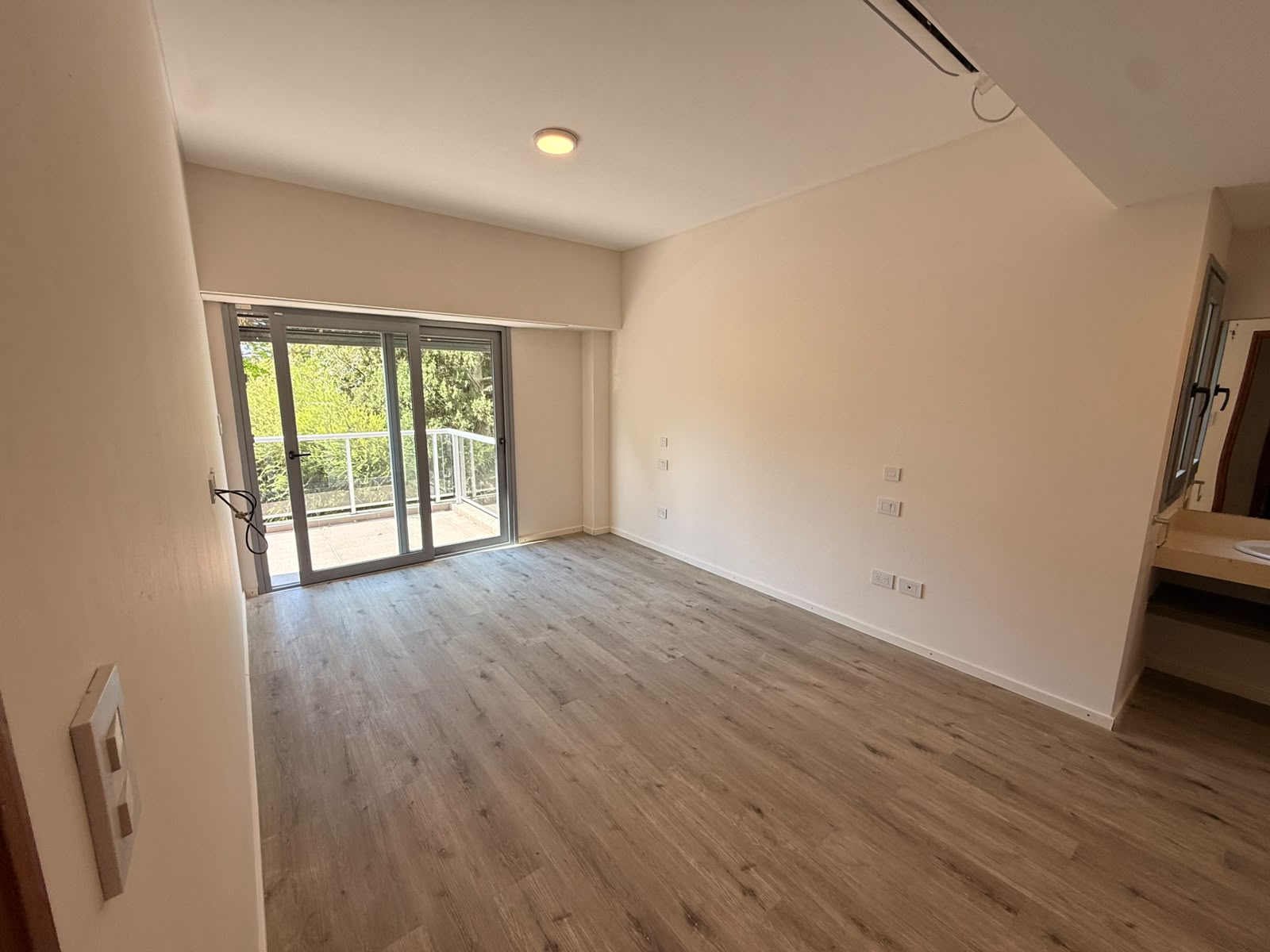 236 23 Esquina 497